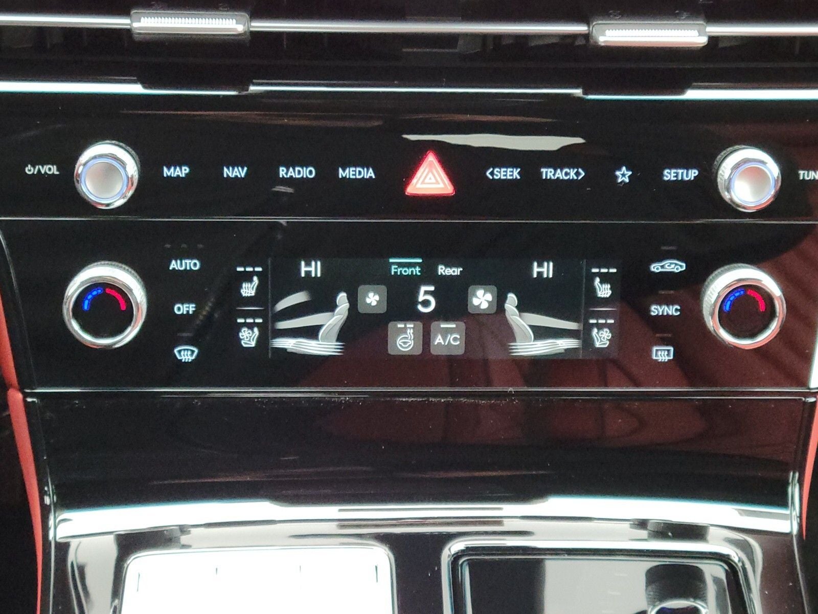 2025 Genesis G80 2.5T Prestige