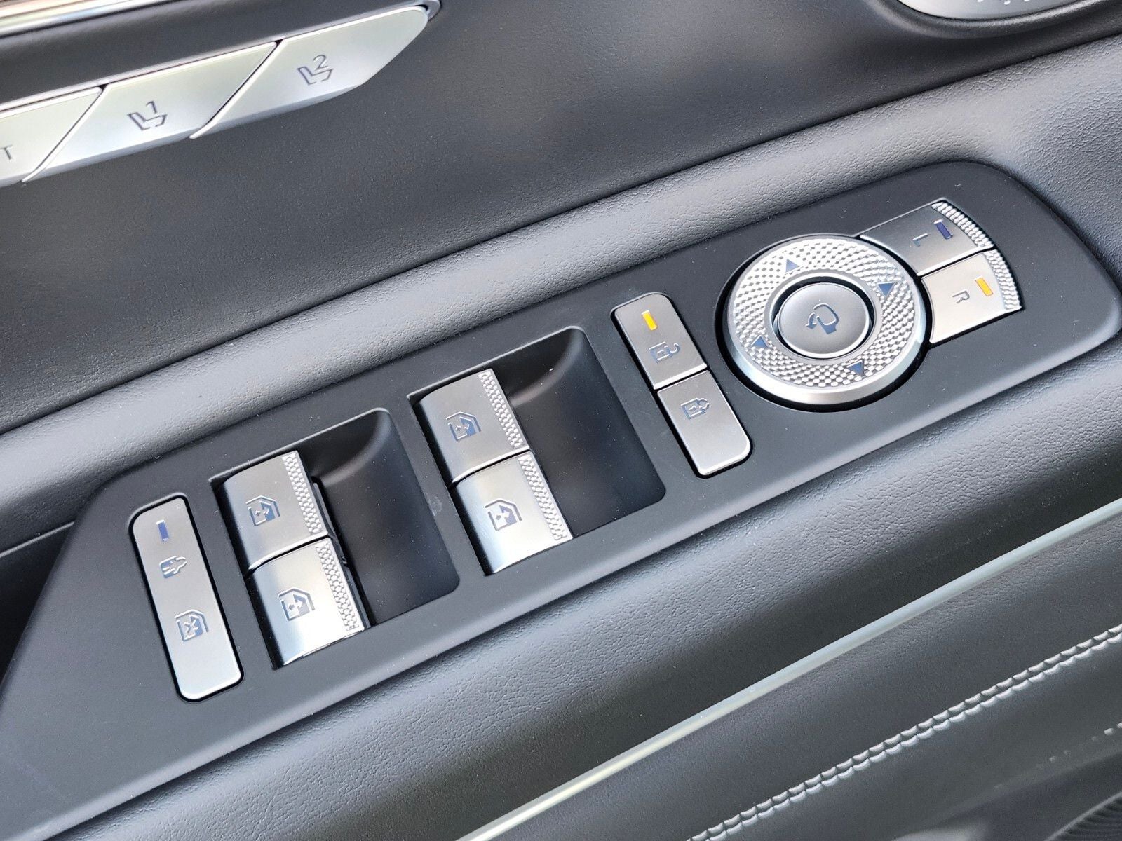 2026 Genesis GV80 2.5T PRESTIGE