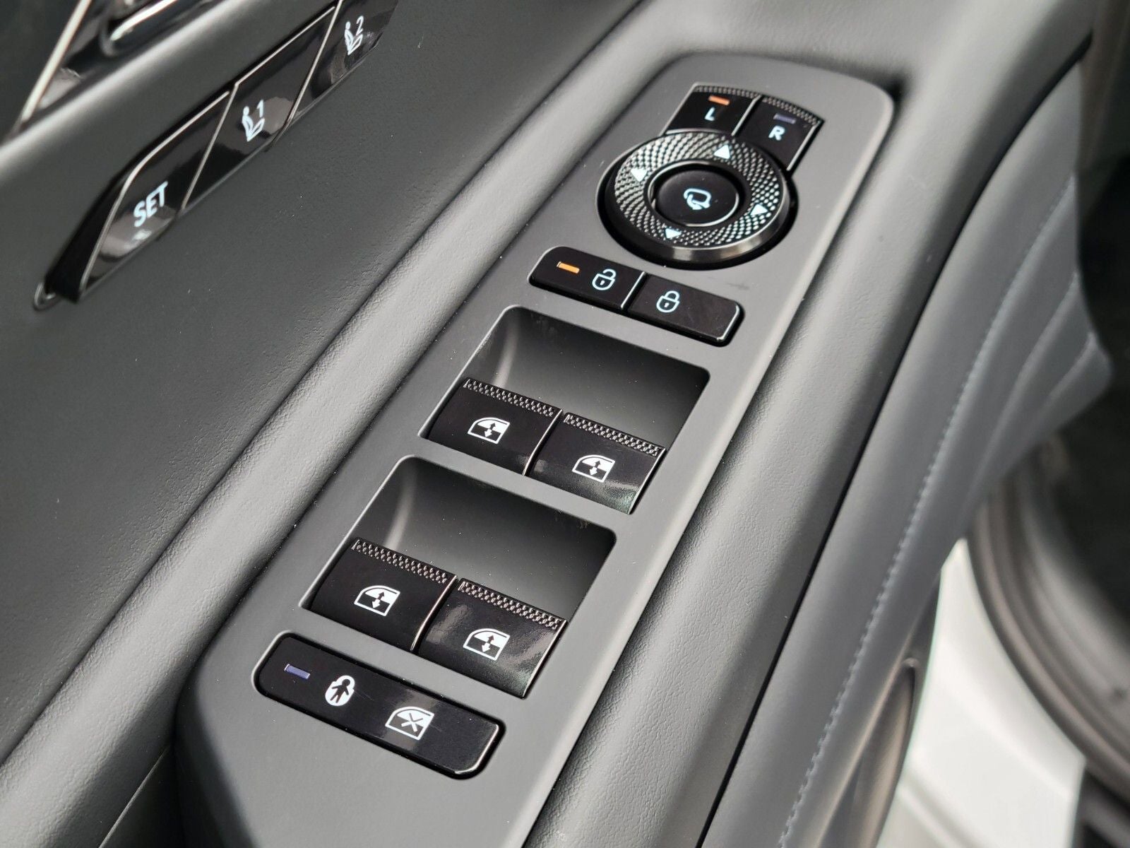 2026 Genesis GV80 2.5T PRESTIGE BLACK