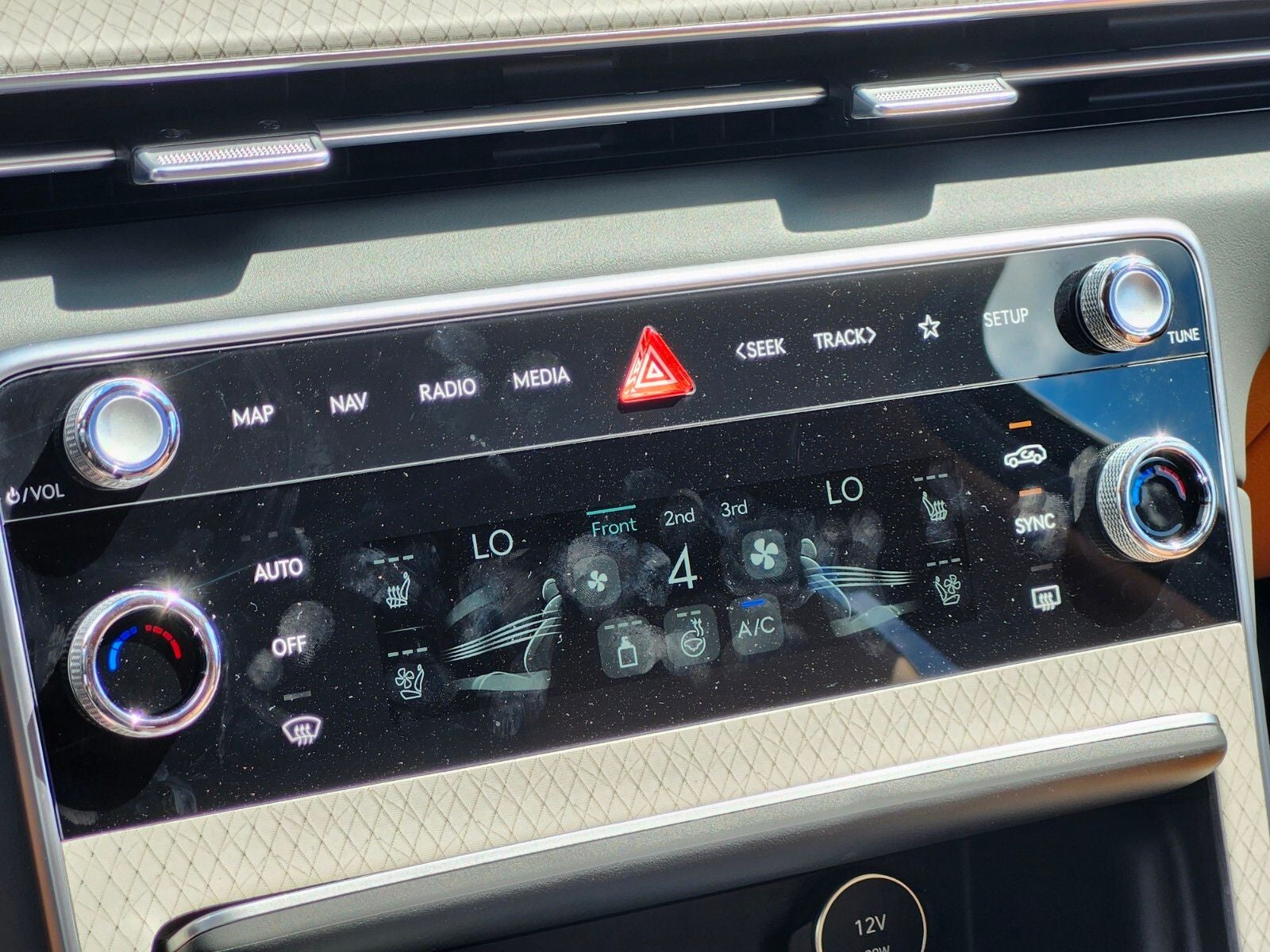 2026 GENESIS GV80 Advanced - Photo 24