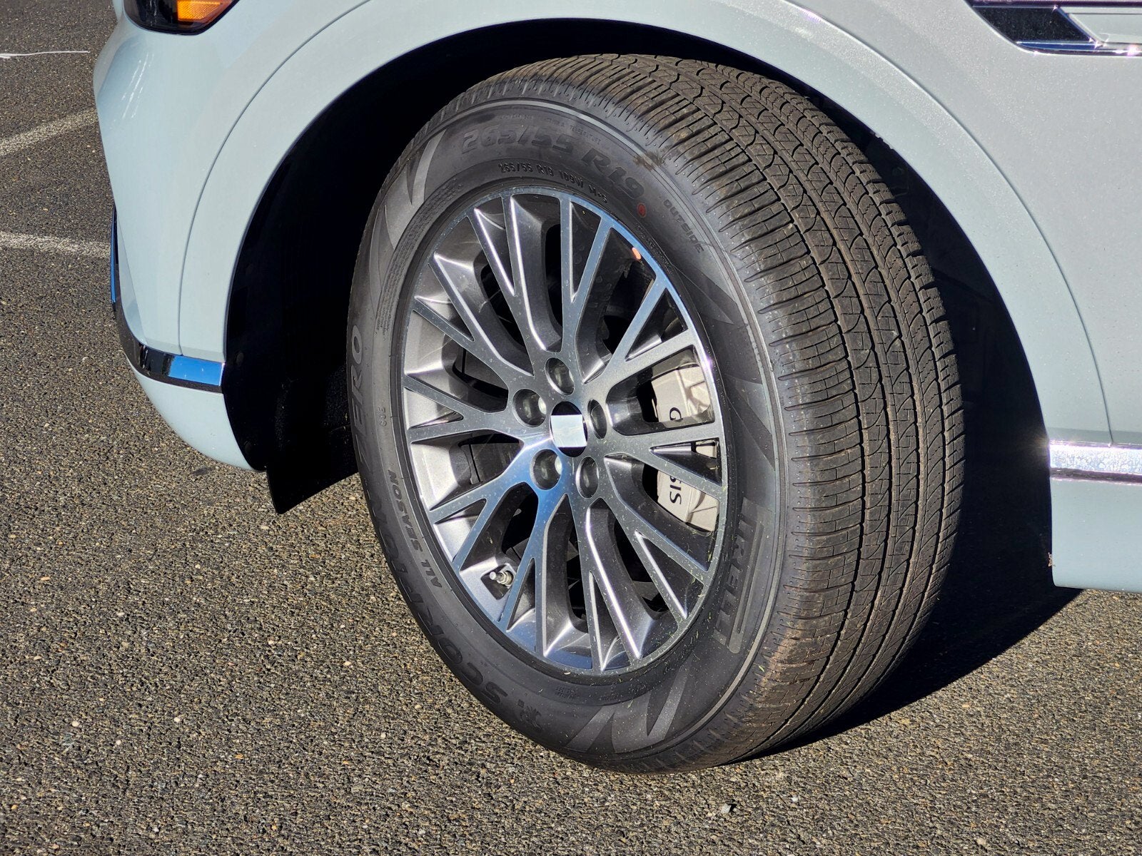 2027 Genesis GV80 2.5T