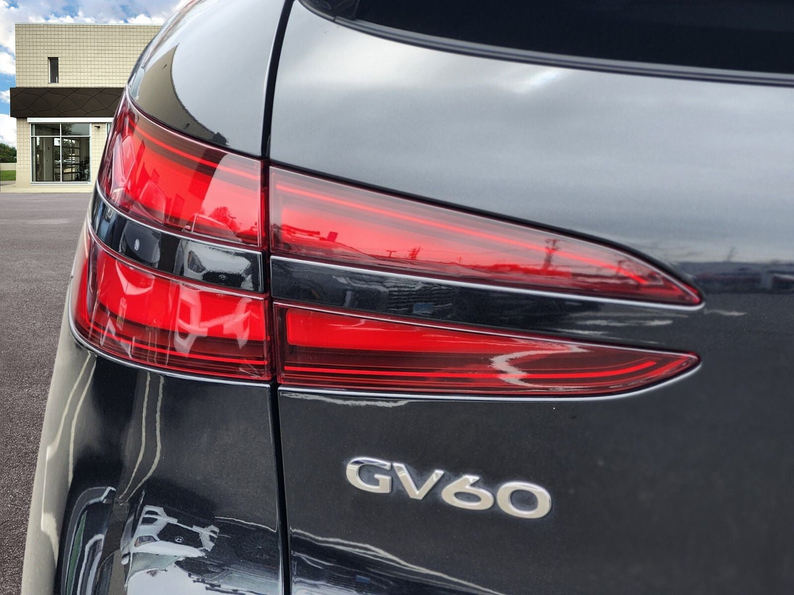 2025 Genesis GV60 Standard
