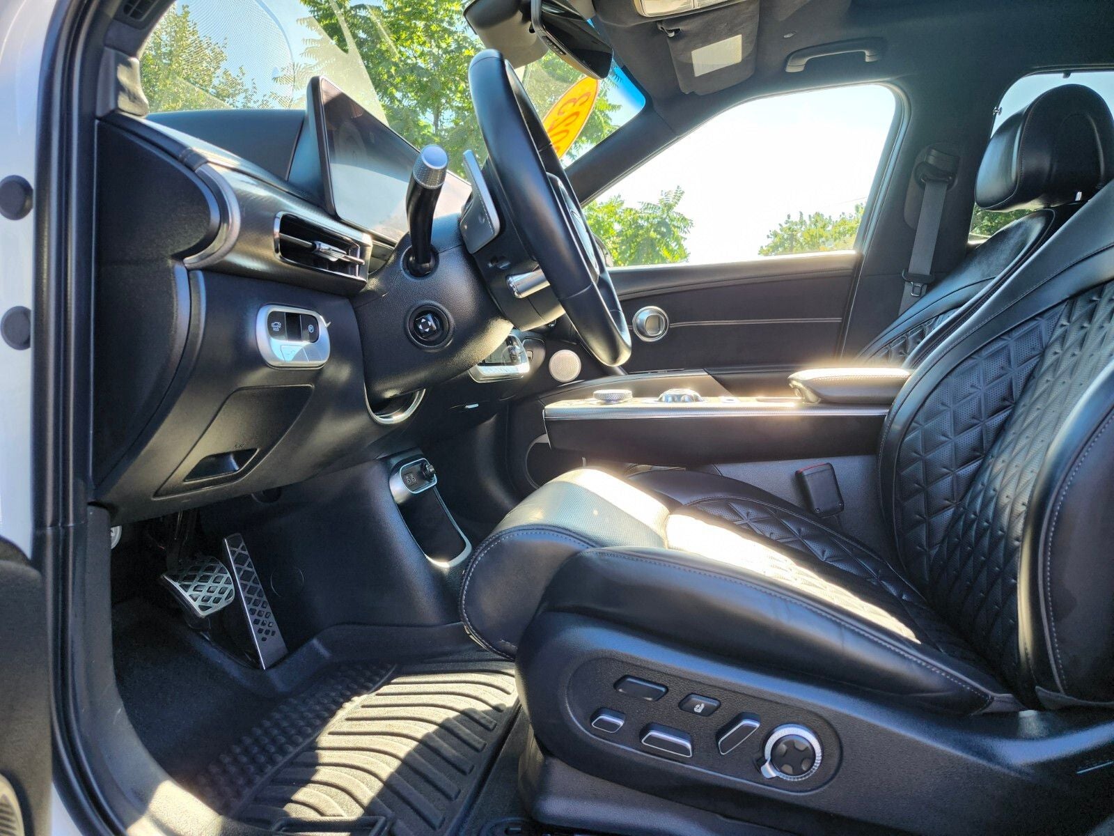 2023 Genesis GV60 Performance