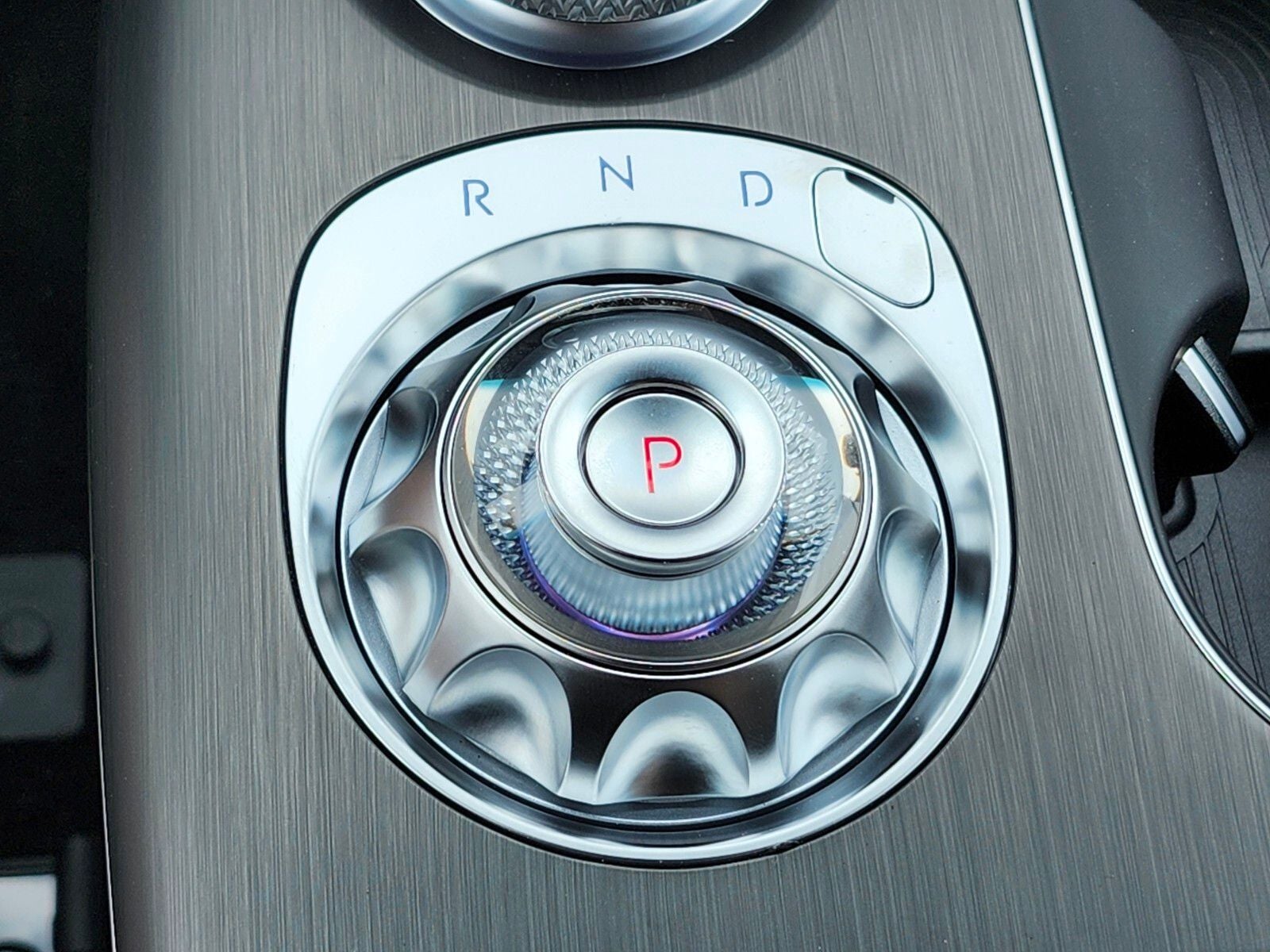 2026 Genesis GV60 19"