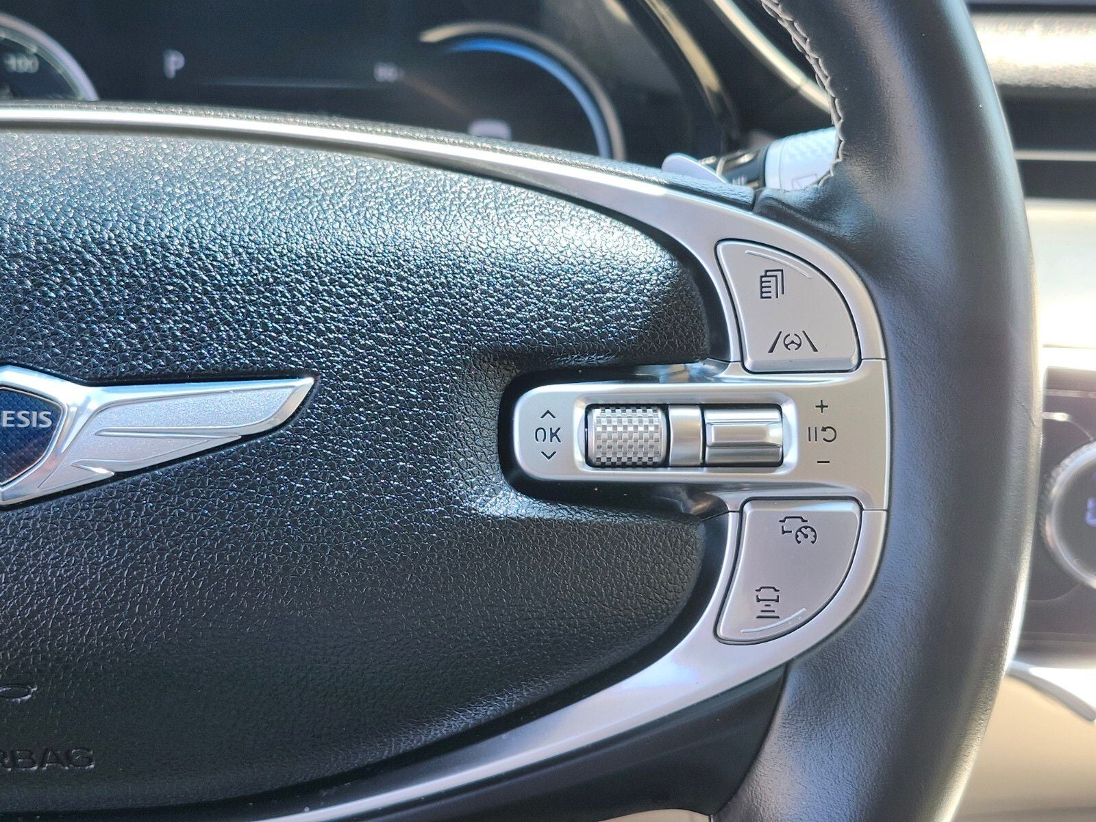 2023 GENESIS GV70 Standard - Photo 30