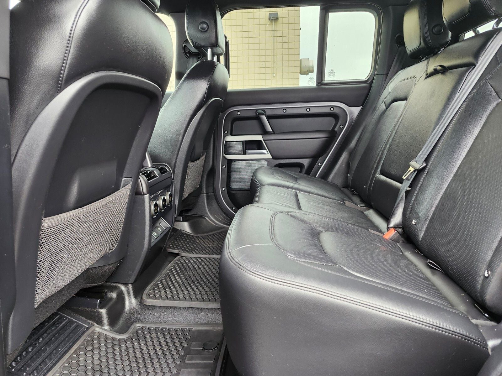 2024 Land Rover Defender 110 S