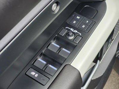 2024 Land Rover Defender 110 S