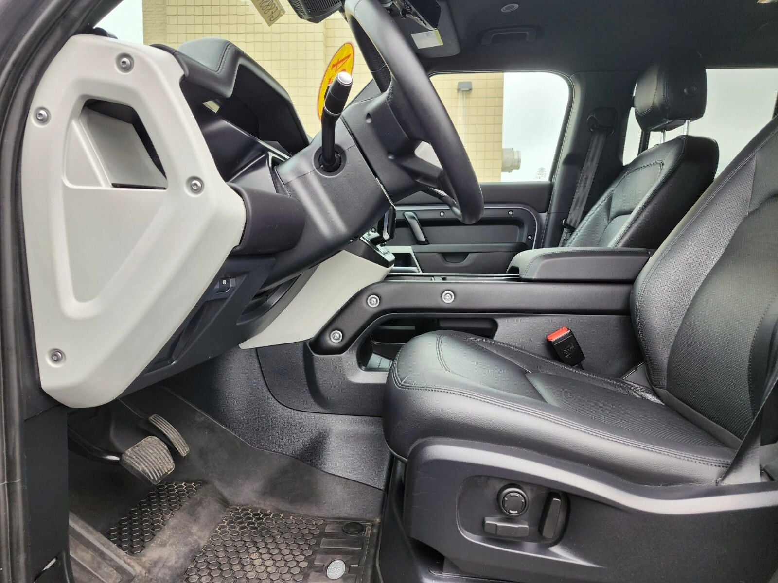 2024 Land Rover Defender 110 S