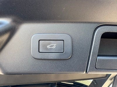 2025 Land Rover Range Rover Velar Dynamic SE