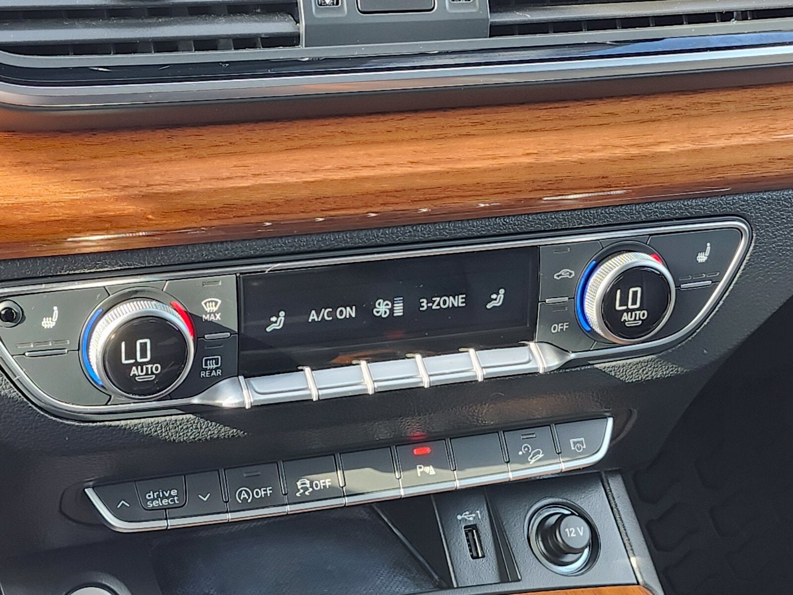 2023 Audi Q5 45 S line Premium quattro