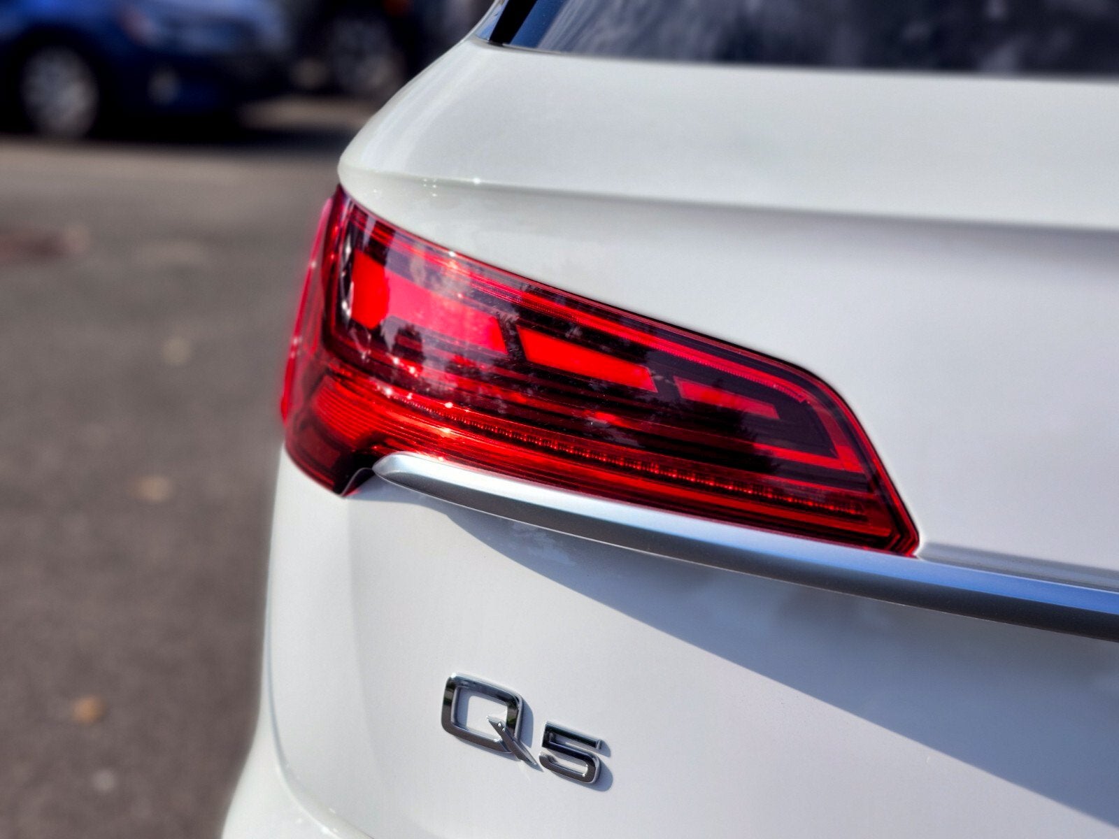 2023 Audi Q5 45 S line Premium quattro