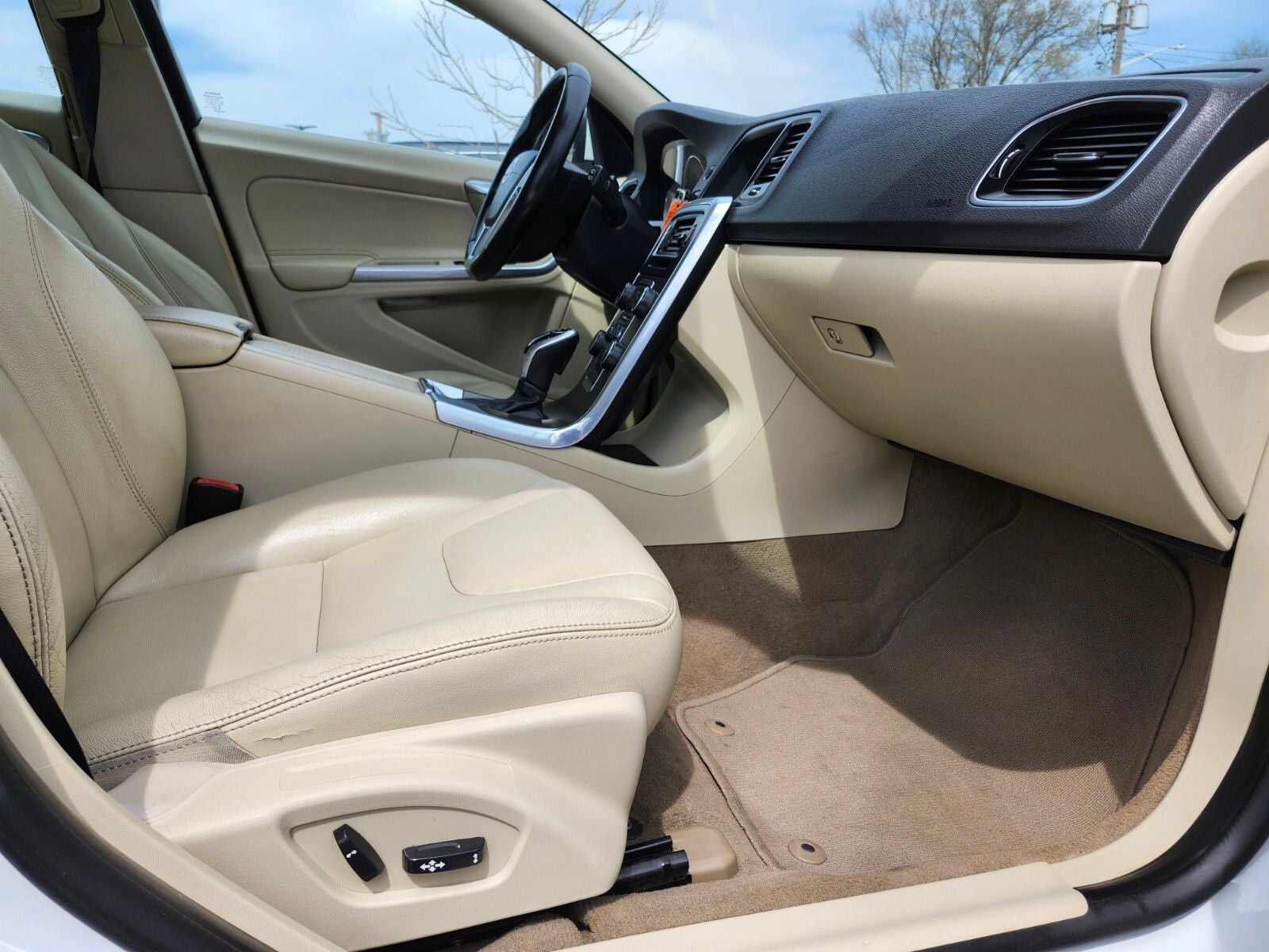 2015 Volvo V60 T5 Premier