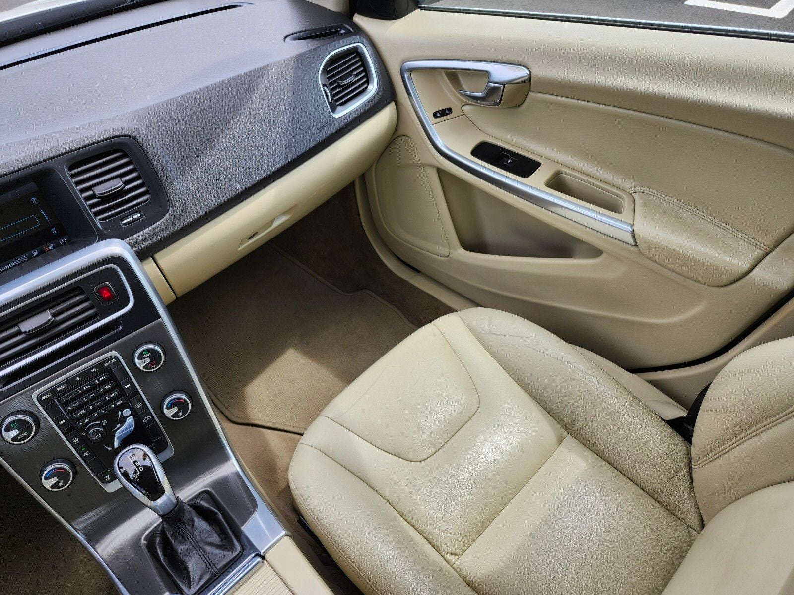 2015 Volvo V60 T5 Premier