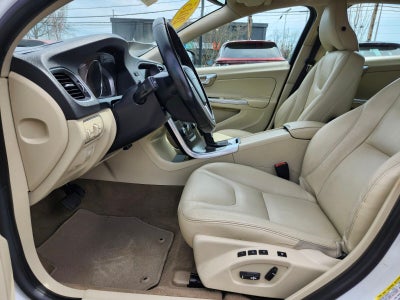 2015 Volvo V60 T5 Premier