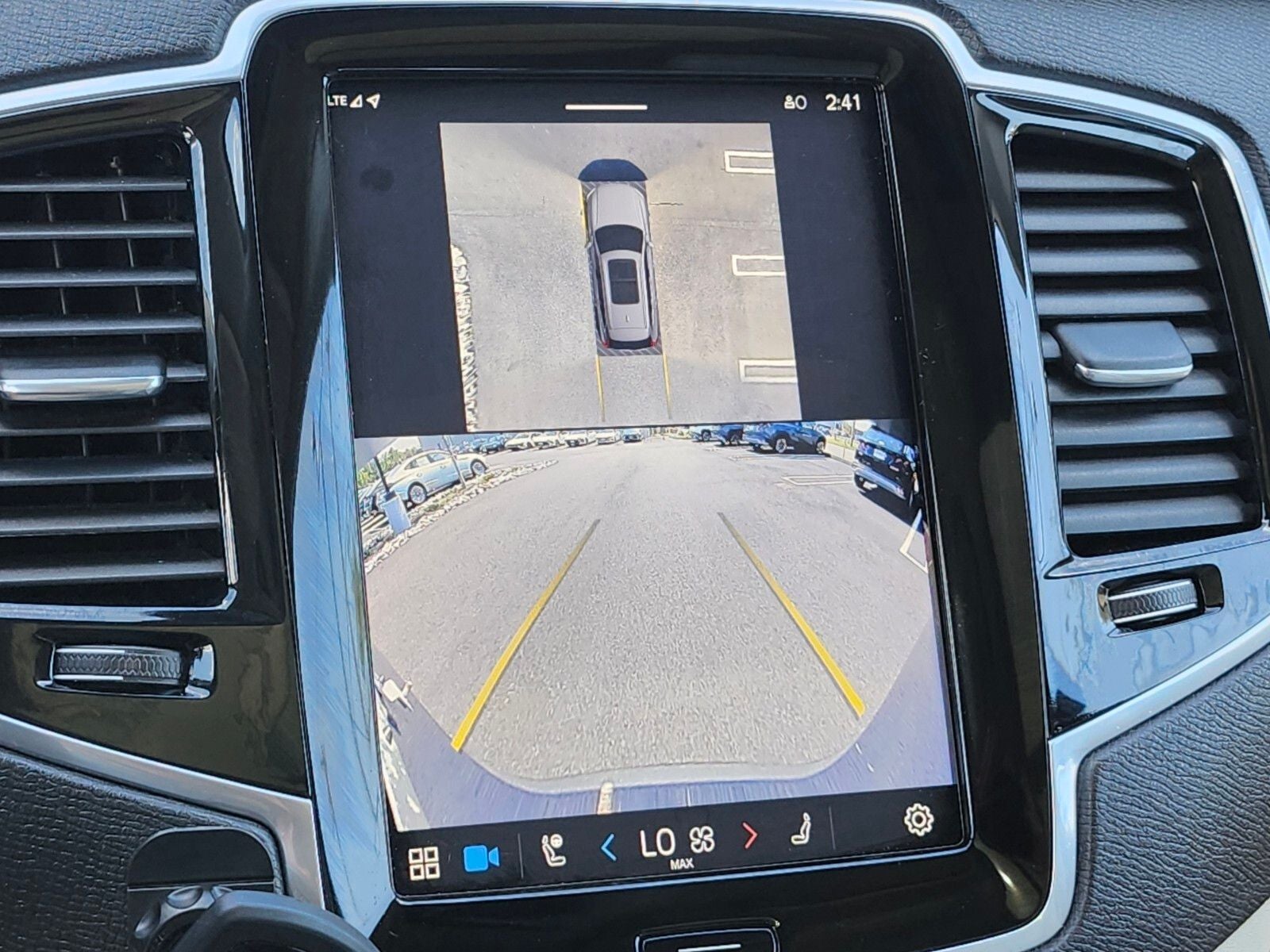 2025 Volvo XC90 Plug-In Hybrid T8 Plus 6 Passenger